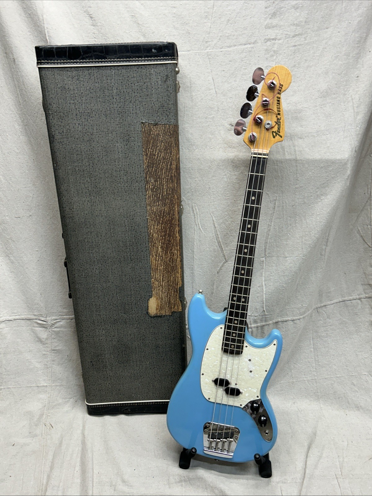 1966 Fender Mustang Bass Daphne Blue 30?? Short Scale Vintage w /  OG Case-EL