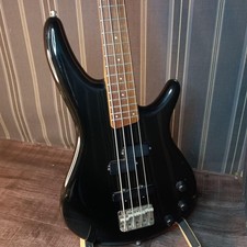 ベース Ibanez SDGR Fシリアル Made in Japan 傷あり ベース Ibanez SDGR Fシリアル Made in Japan 傷あり ベース Ibanez