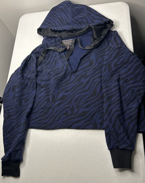 Victoria’s Secret Cropped Hoodie Women’s Size XS Cotton Blend
