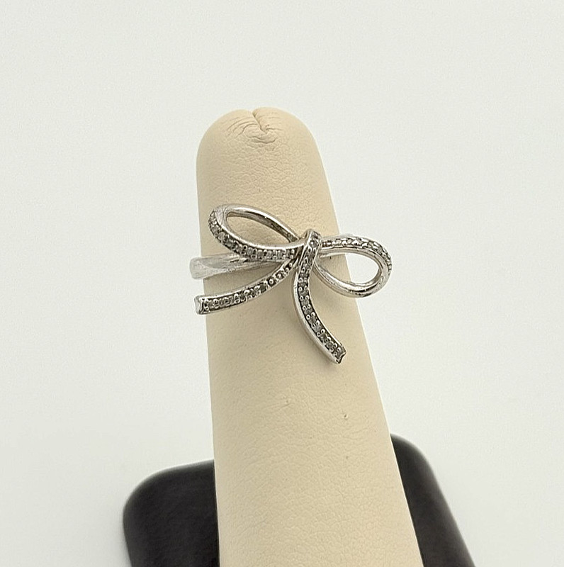 925 Sterling Silver Diamond Bowtie Ring - Size 5.25
