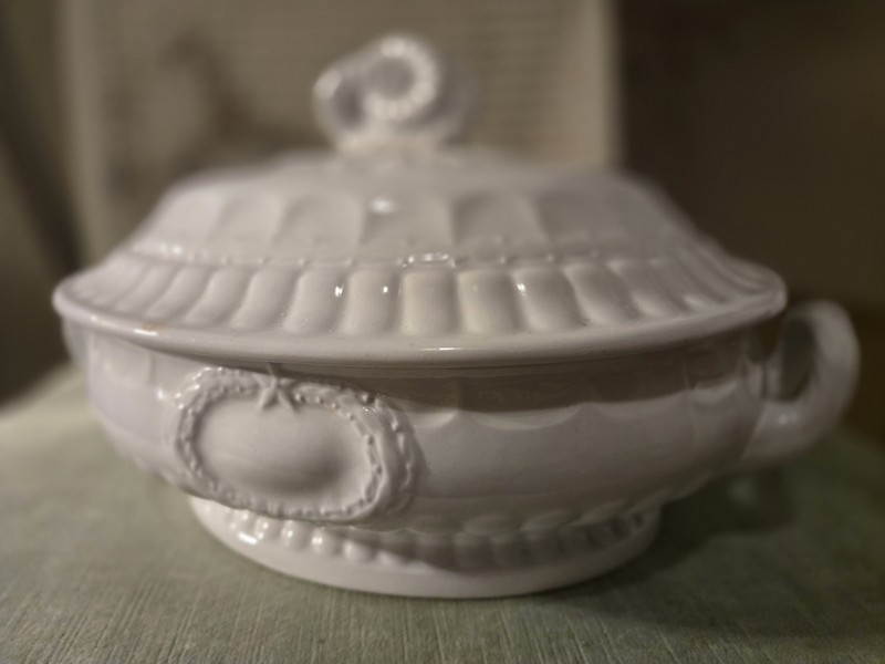 Antique White Ironstone Casserole Tureen Covered Dish c. 1860 Berlin English 