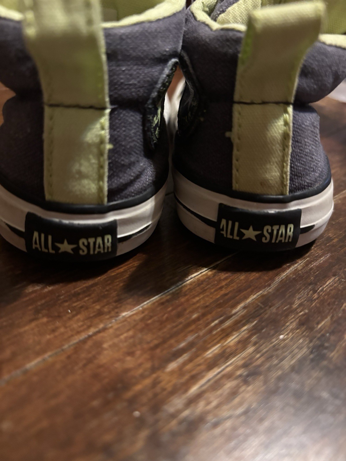 Converse Allstar Hi-top Child’s Tennis Shoes Size 6 Gray With Lime Green Accents thumbnail 4