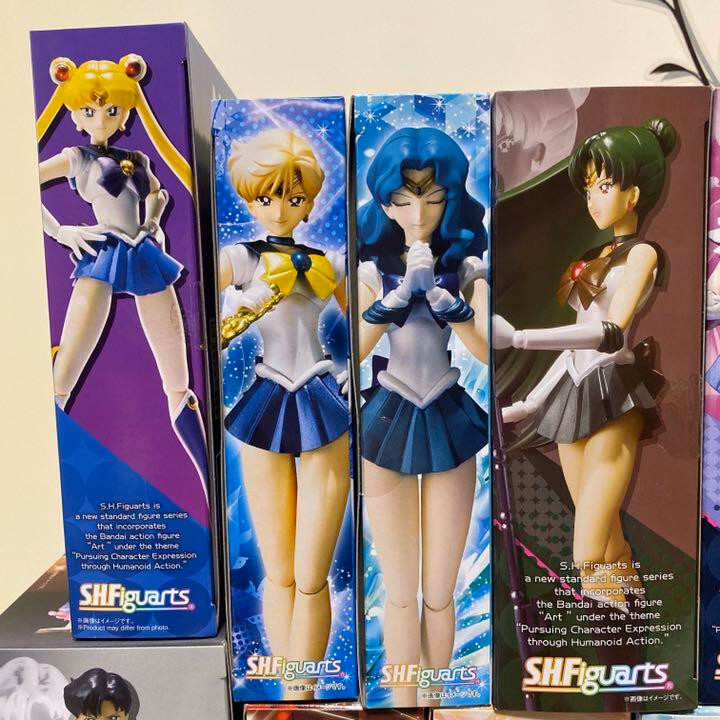 S.H.Figuarts Sailor Moon 20th Anniversary Comic Snime Figure Set