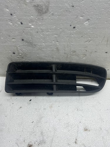 VW Bora Variant Limo 98-05 Gitter Blende Stoßstange Nebelscheinwerfer links
