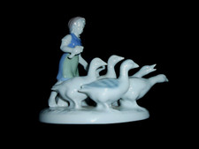 V.NGerman Gerold Blue & White Porcelain Girl with Geese Figurine #4902 W.Germany