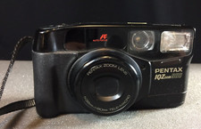 Pentax IQzoom 900 Point  Shoot. Auto Focus AF - Built In Flash - 35mm
