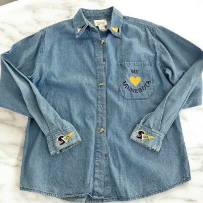 Vintage Christopher & Banks  We Love Minnesota  Denim Button Down Shirt
