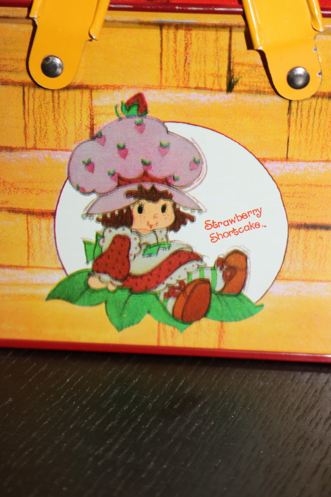 Vintage 1980 Strawberry Shortcake Tin Picnic Basket Lunch Pail Box Lunchbox