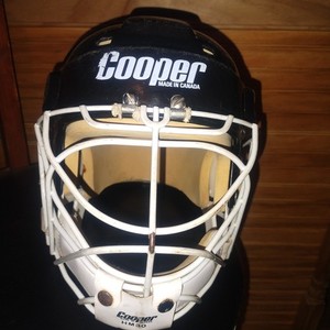 Vintage Cooper SK2000 goalie mask HM30 Cage Black White Medium size 7 1/8 7 3/4