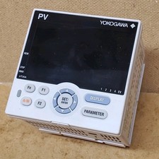 Yokogawa UT35A-100-30-00 Temperature Controller UT35A