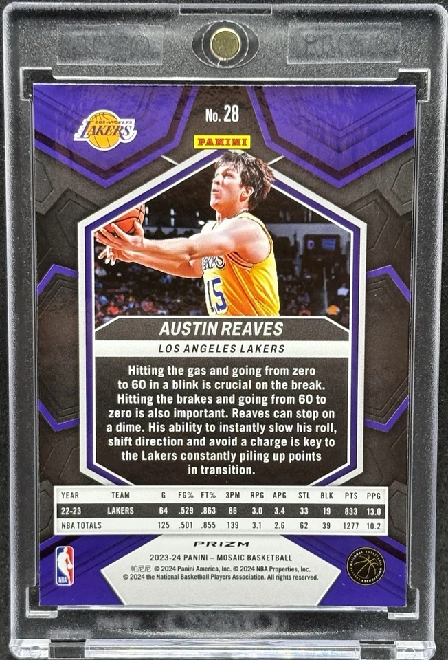 Tarjeta de inversión refractor mosaico dorado raro Austin Reaves SSP PANINI LAKERS COMO NUEVA Foto 2 de 2