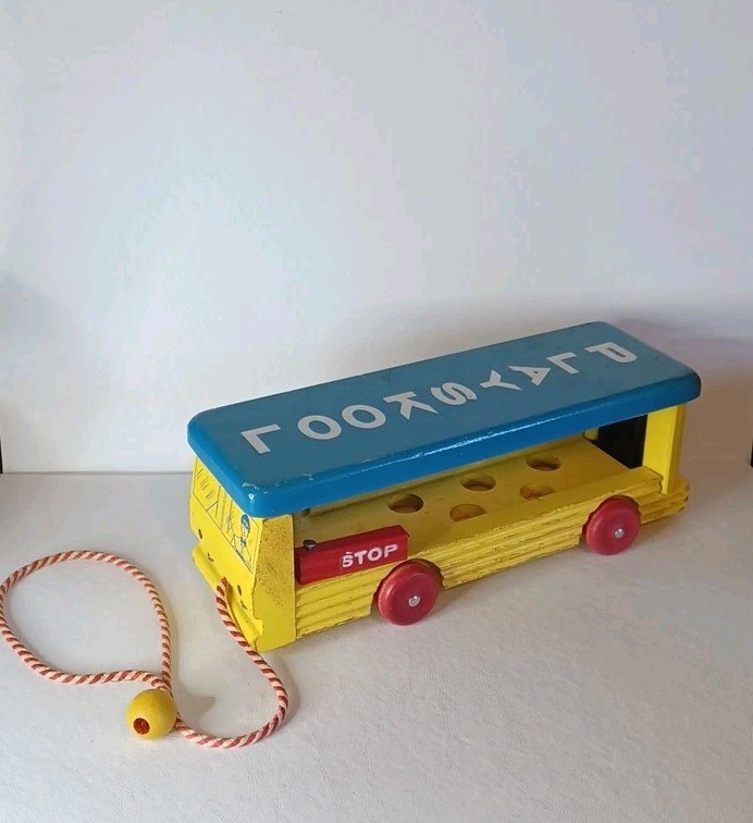Vintage PLAYSKOOL Wood (Wooden) School Bus Pull Toy. Great
