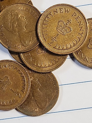 Vintage Great Britain Coin Lot - HALF PENCE -1 Mixed Dates-Half Penny-lucky Coin - Picture 6 of 6