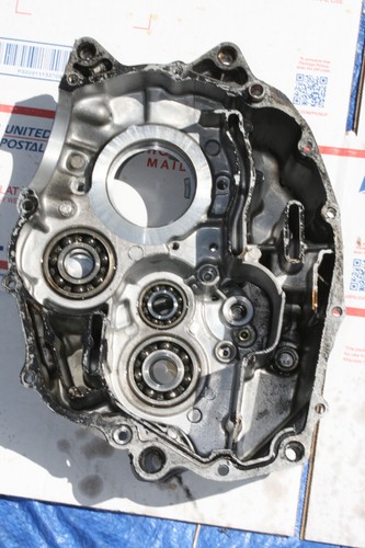 1985-1989 YAMAHA XT 200 OEM ENGINE CASE / VIN # 15A-102237 - Picture 2 of 3