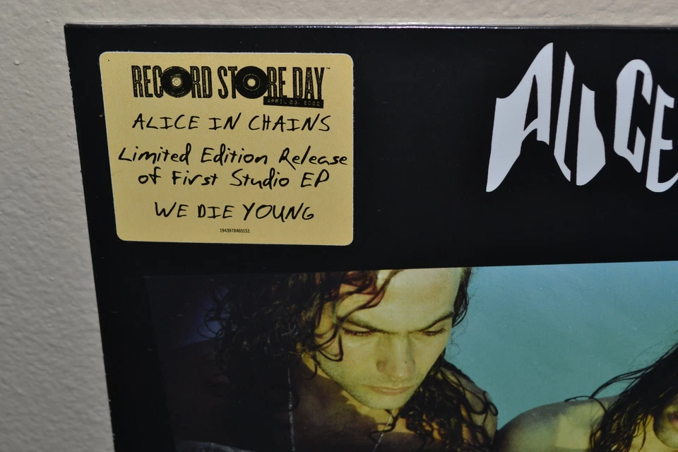 Vinyl Lot - Alice In Chains SEALED We Die Young RSD-Tool Opiate NM Extended Play Foto 4 de 4
