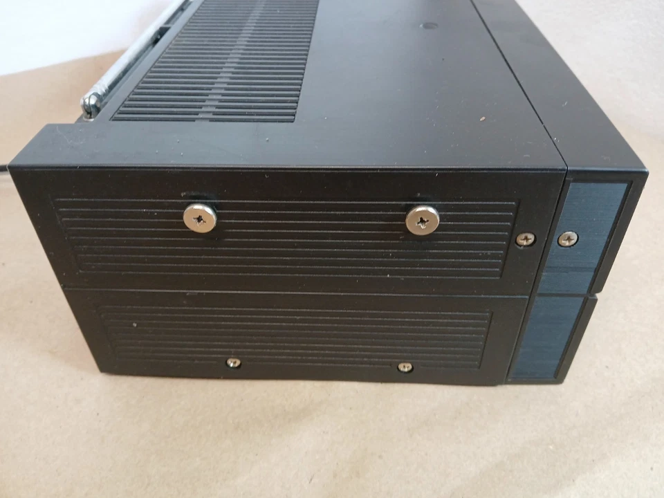 Receptor estéreo/equalizador gráfico Vector Research VMC-100  - Imagem 4 de 4