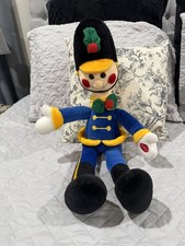 Vintage Windsor Collection 21  Toy Soldier Christmas Nutcracker Plush Musical