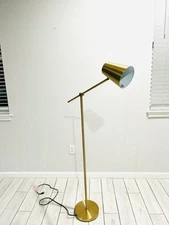 Project 62 - Cantilever Floor Lamp - Black