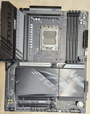GIGABYTE B850 AORUS ELITE AMD AM5 DDR5 Motherboard **Please Read Description**
