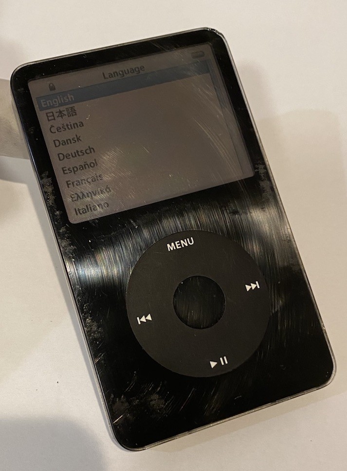 Apple iPod classic 5th Generation 30GB - Black - with New Battery