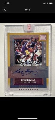 2017-18 Panini Status - Legendary Signatures Kobe Bryant #LS-KBR Gold /10 (AU)
