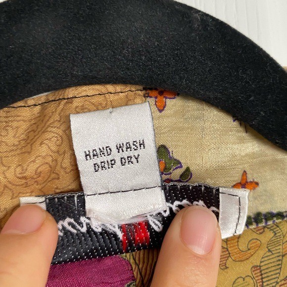 SACRED THREADS 100% Silk Patchwork Duster Robe Ki… - image 15