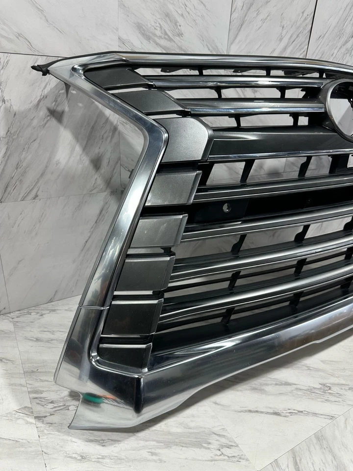LEXUS LX570 2016-2021 MONTAJE DE REJILLA OEM PARACHOQUES DELANTERO PARRILLA CROMADA 53111-60B30 Foto 2 de 4