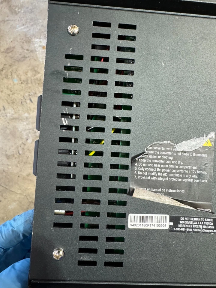 Inversor de alimentación Schumacher PC-2000 2000 vatios 12 V CC a 120 V CA piezas reparación solamente Foto 4 de 4