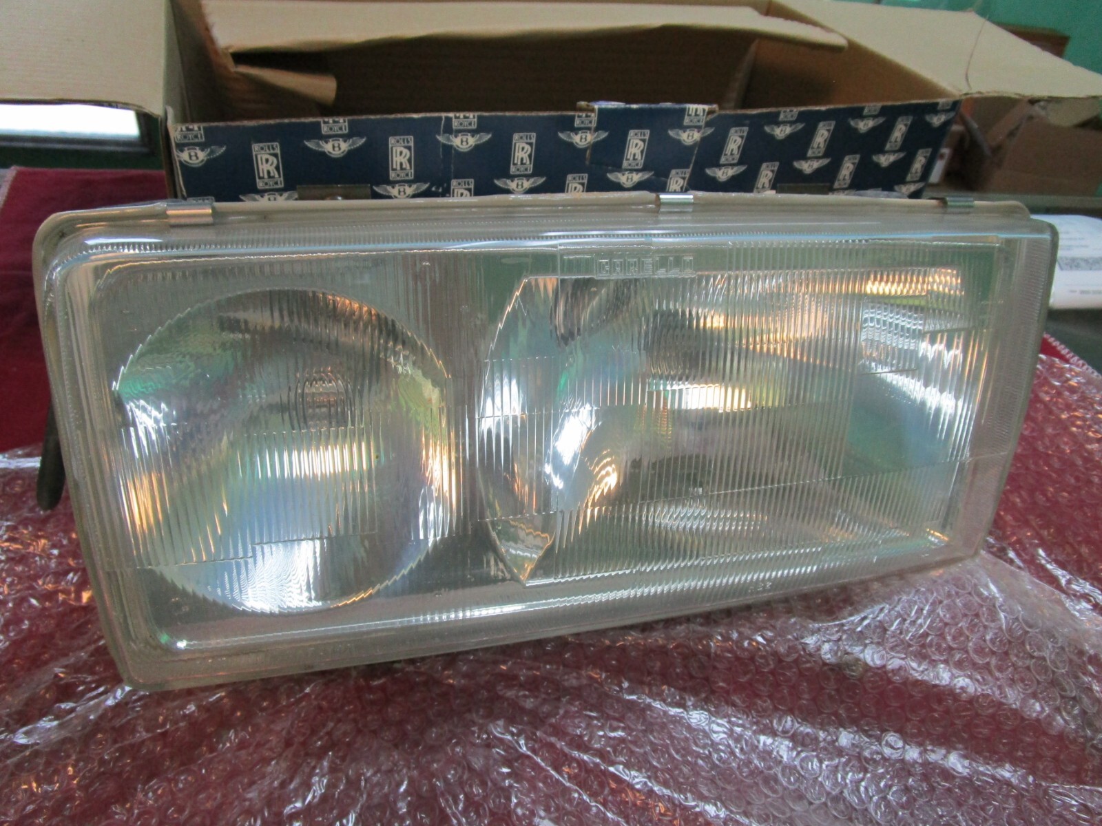 Rolls Royce Silver Spirit, Spur left side headlamp Euro style UT14045PA, NOS LHD
