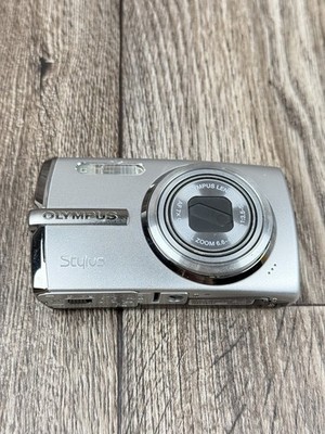 Olympus Stylus 1010 Digital Camera 10.1MP Hyper Crystal LCD, 7X