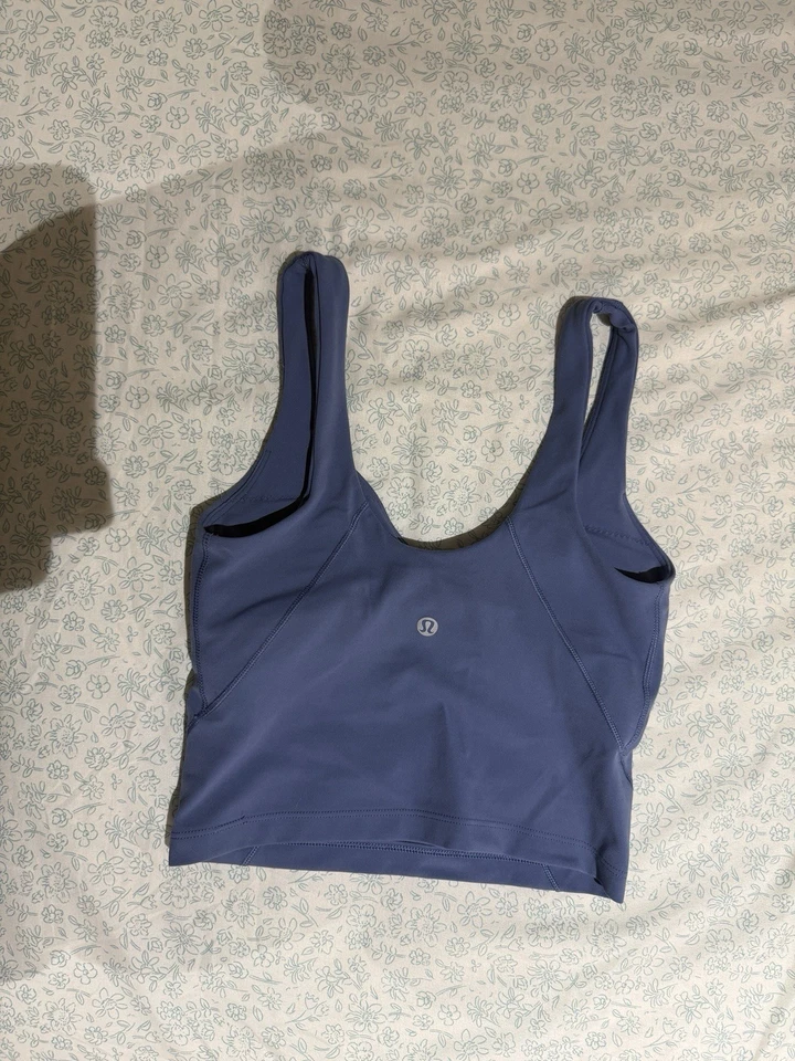 Camiseta sin mangas Lululemon alineada para mujer talla 0 Foto 3 de 3