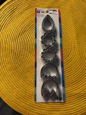 Bead Landing Fimo 10 Pc Jewelry Cutters Flowers