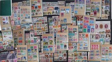 Briefmarken in 2 Alben Postfrisch & Gestempelt