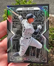 2022 Chronicles Obsidian AARON JUDGE Silver Prizm Holo Baseball Card Yankees