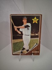 Jake Gibbs 1962 Topps Baseball Rookie Card #281. rookie card picture