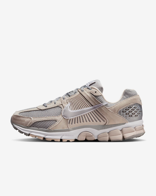 Nike Air Zoom Vomero 5 Mens Size 10 Light Orewood Brown White HF1553 101 Nike Zoom Vomero 5 Light Orewood Brown / White - Dec 2024  main image 4