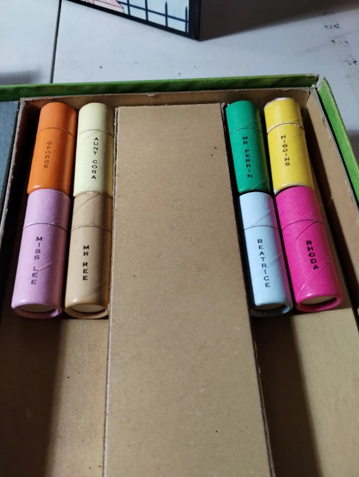 Vintage 1946 Mr. Ree The Fireside Detective Board Game Complete - Image 3 of 4