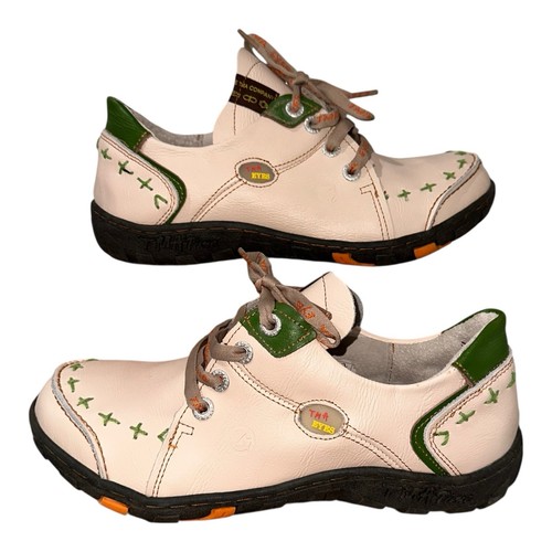 TMA Shoes Men's 9/42 Time Stumble Stuff Groovy Glides Washed Leather Beige
