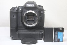 Excellent Canon EOS 7D 18MP Digital SLR Camera Body BG-E7 Battery Grip