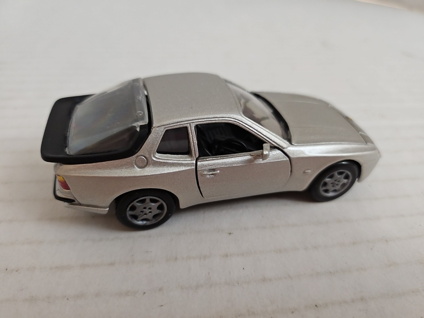 Picture 4 of 9