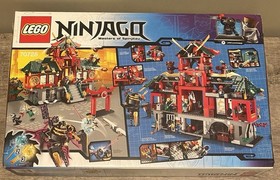 Lego 70728 Battle for Ninjago City Brand New Sealed Box Rebooted Overlord Set