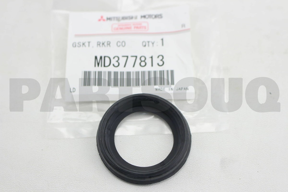 MD377813 Genuine Mitsubishi GSKT,RKR COVER SPARK PLUG | eBay