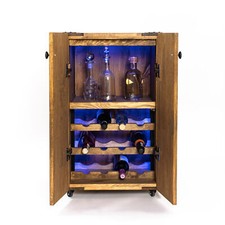 Beleuchtetes Weinregal in Form einer Truhe mit Regal wenge