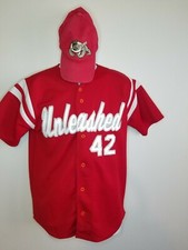 Lot of 2 baseball shirts for men Medium Red with Red bull dogs hat 42 Unleashed 