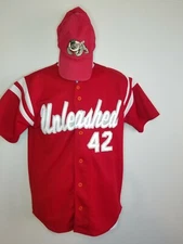 Lot of 2 baseball shirts for men Medium Red with Red bull dogs hat 42 Unleashed 