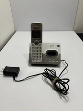 AT&T EL52103 DECT 6.0 1 Handset Answering System with Caller ID/Call Waiting