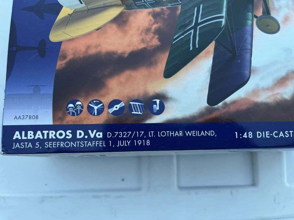 CORGI: Folker  ALBATROSS D.Va 7327/17, Lt. Lothar Weiland,  "AA37808" 1:48 - Image 2 of 4