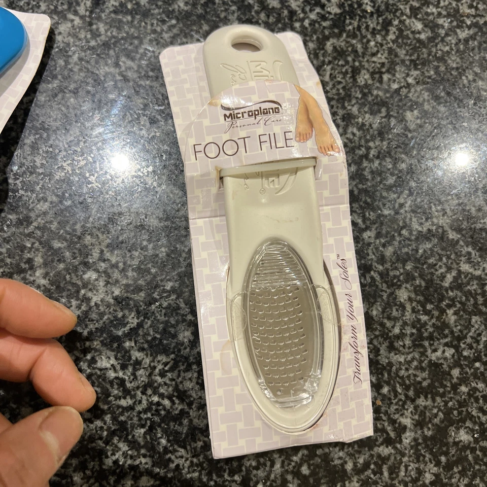 Microplane Foot File/ Hard skin Removal/ Pedicure/ RRP £45 - Image 4 of 4