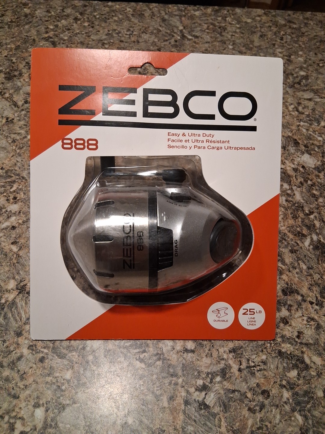New Zebco 888 Spincast Fishing Reel With 25 LB Line