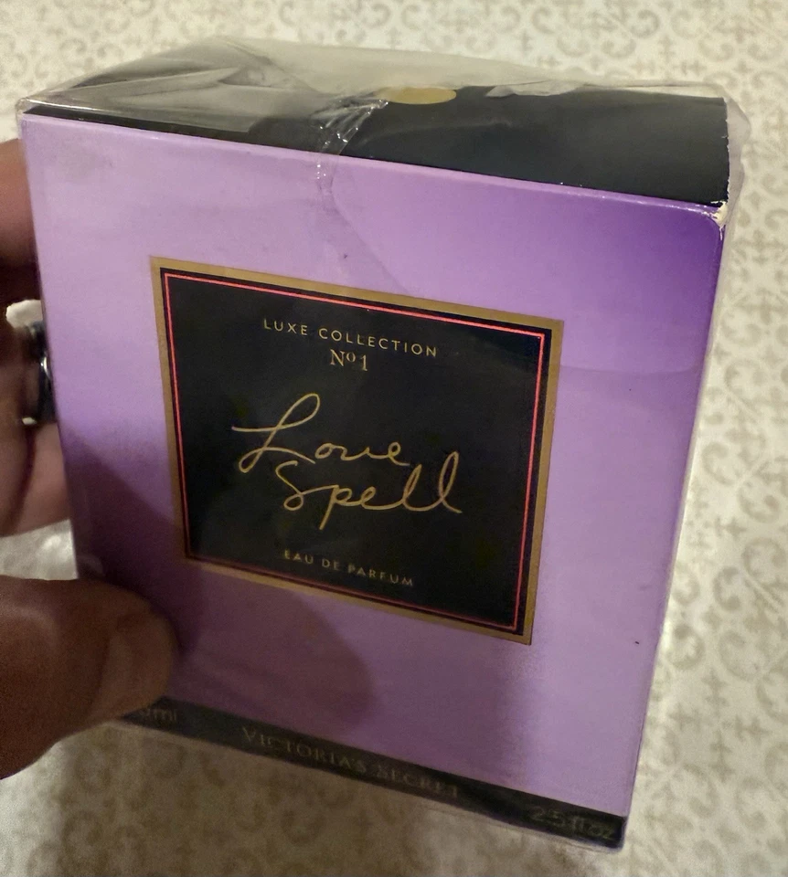 Raro Love Spell Victorias Secret Eau De Parfum Perfume 2.5 Fl Oz Colección Luxe Foto 4 de 4